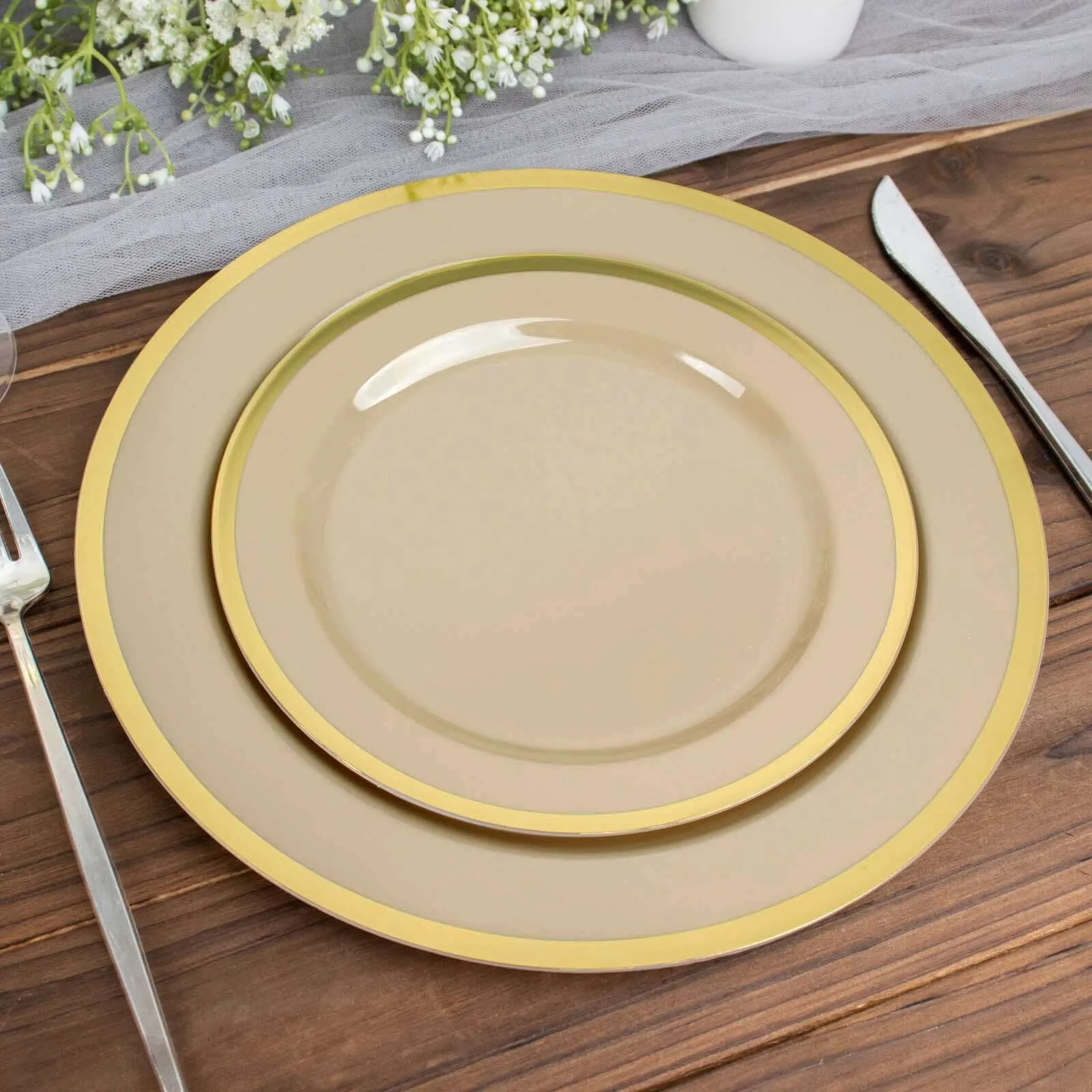 10 Pack 7" Regal Taupe and Gold Round Plastic Dessert Plates, Disposable Appetizer Salad Plates