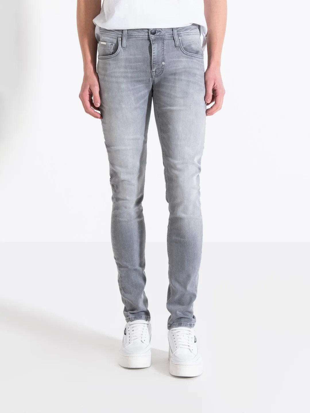 Antony Morato Men Grey Washed Mid-Rise Tapered Fit Jeans