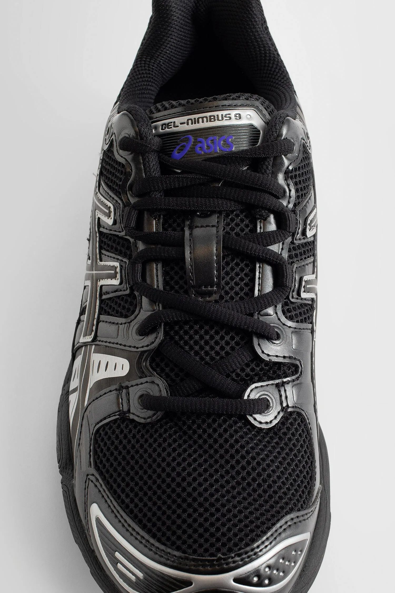 ASICS UNISEX BLACK SNEAKERS