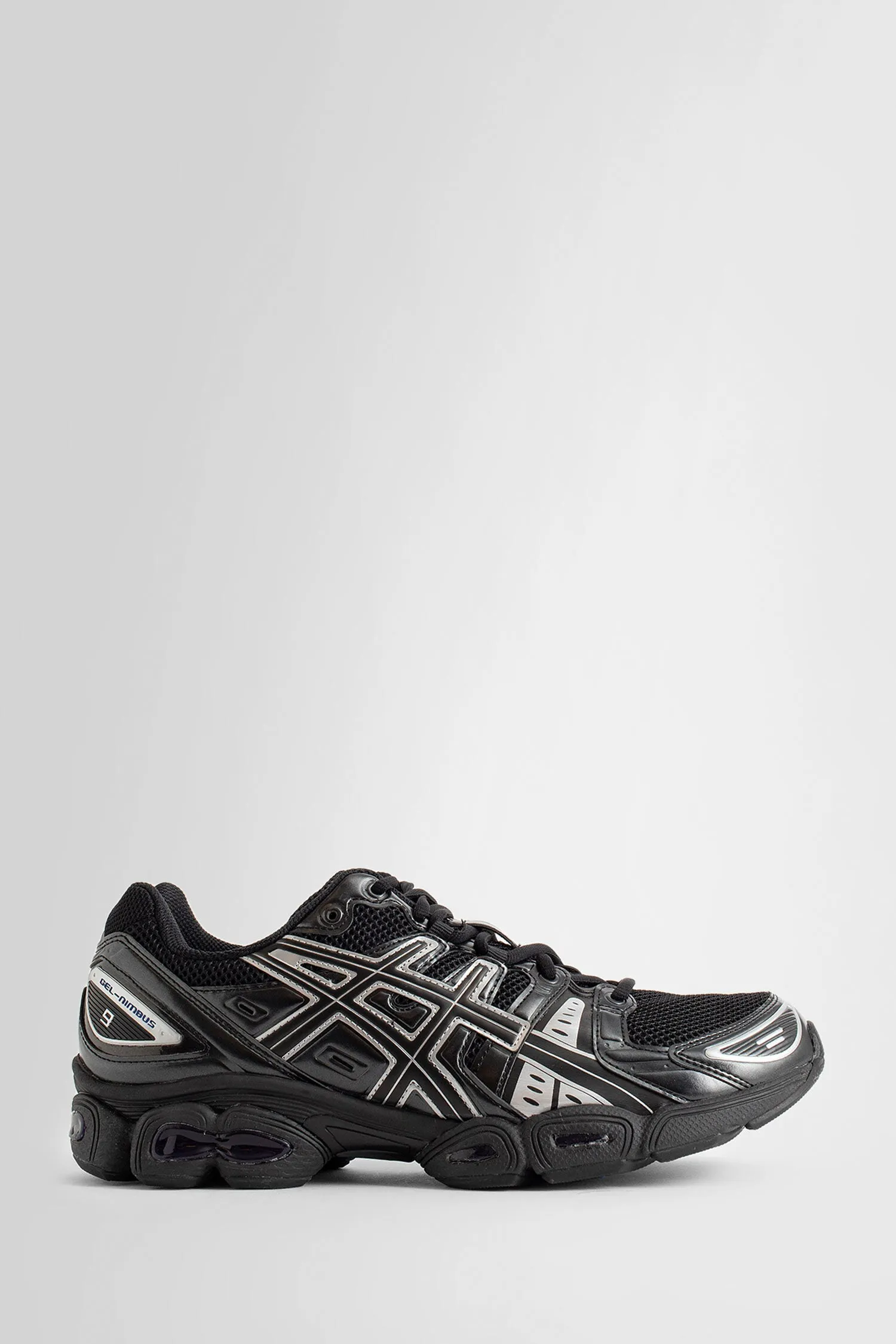 ASICS UNISEX BLACK SNEAKERS