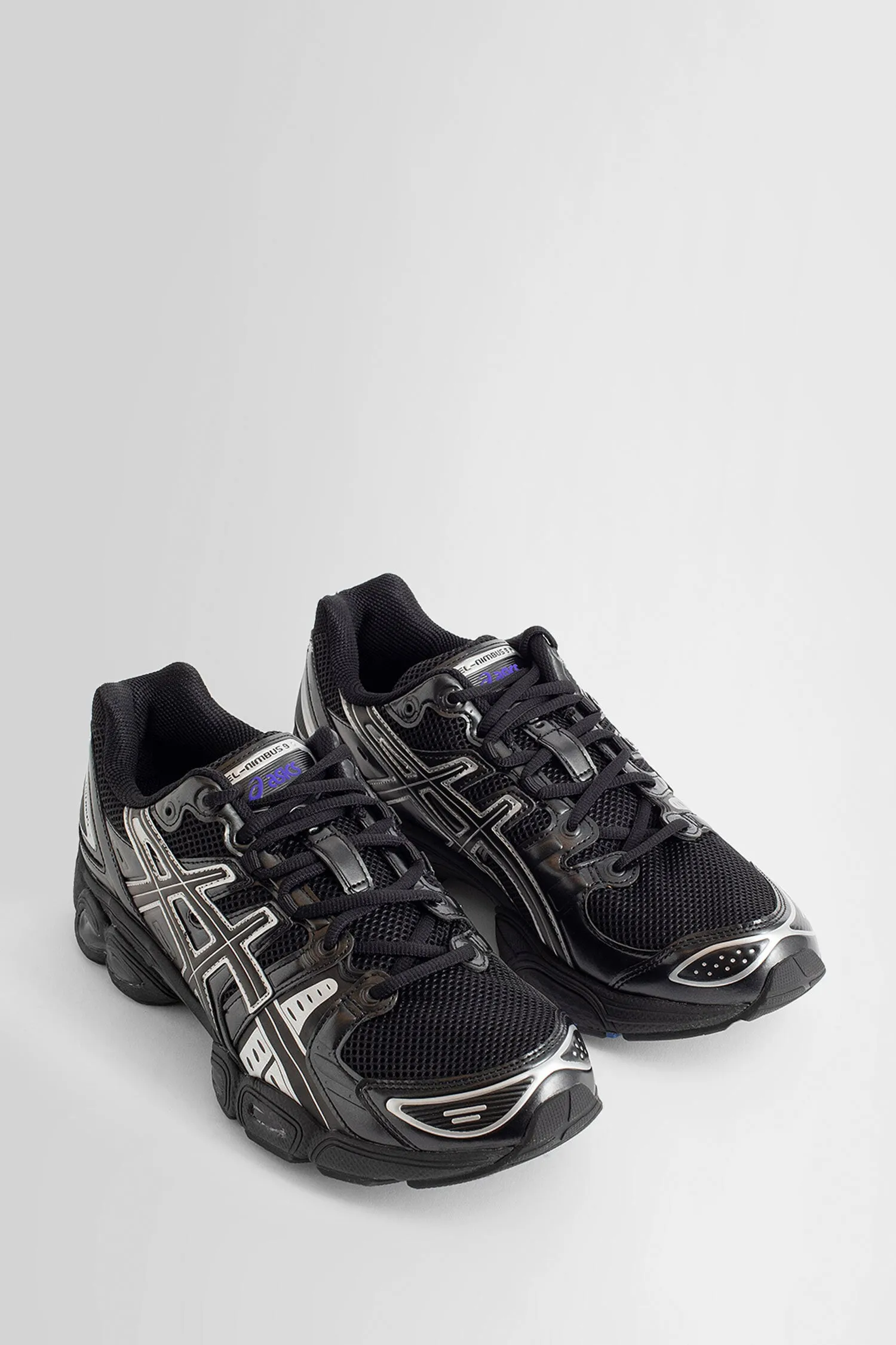 ASICS UNISEX BLACK SNEAKERS